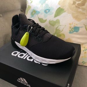 NWT Adidas Falcon Elite 5